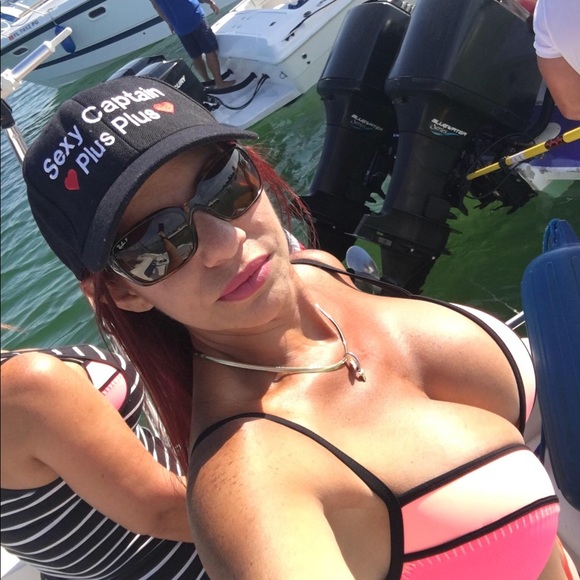 Meet your Posher, Mayra - Picture 1 of 1